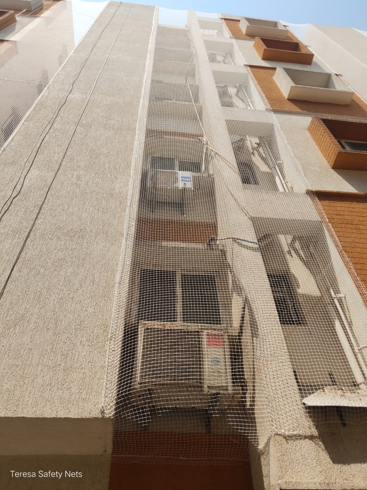 Duct Area Safety Nets: Stop Pigeons & Falling Objects